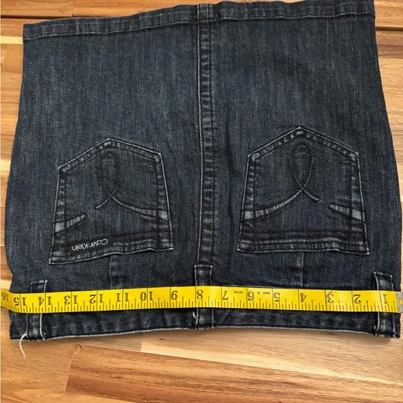 Calvin Klein Black Denim Mini Skirt size 29 ,stretchy in perfect condition - Picture 5 of 6